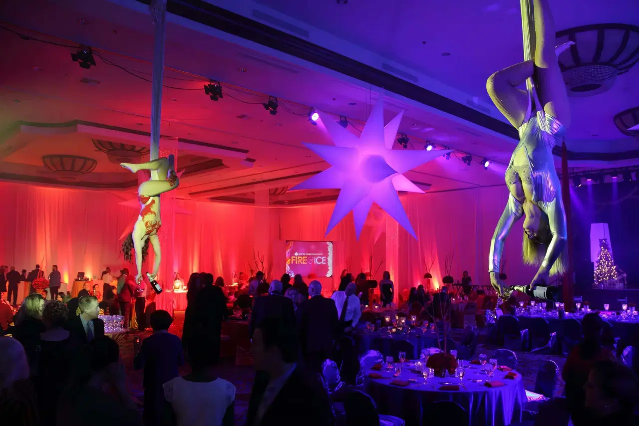 Cirque Style Performer Acrobat Event Entertainment Las Vegas